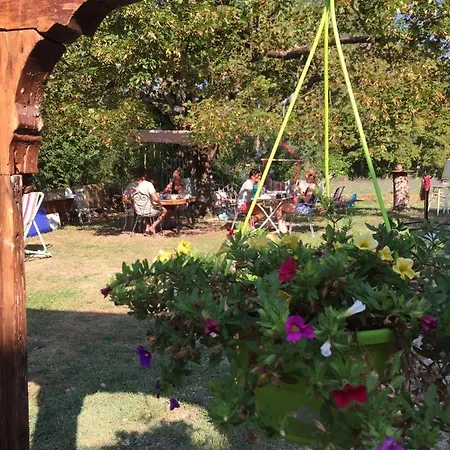 Mas De La Pauze B&B